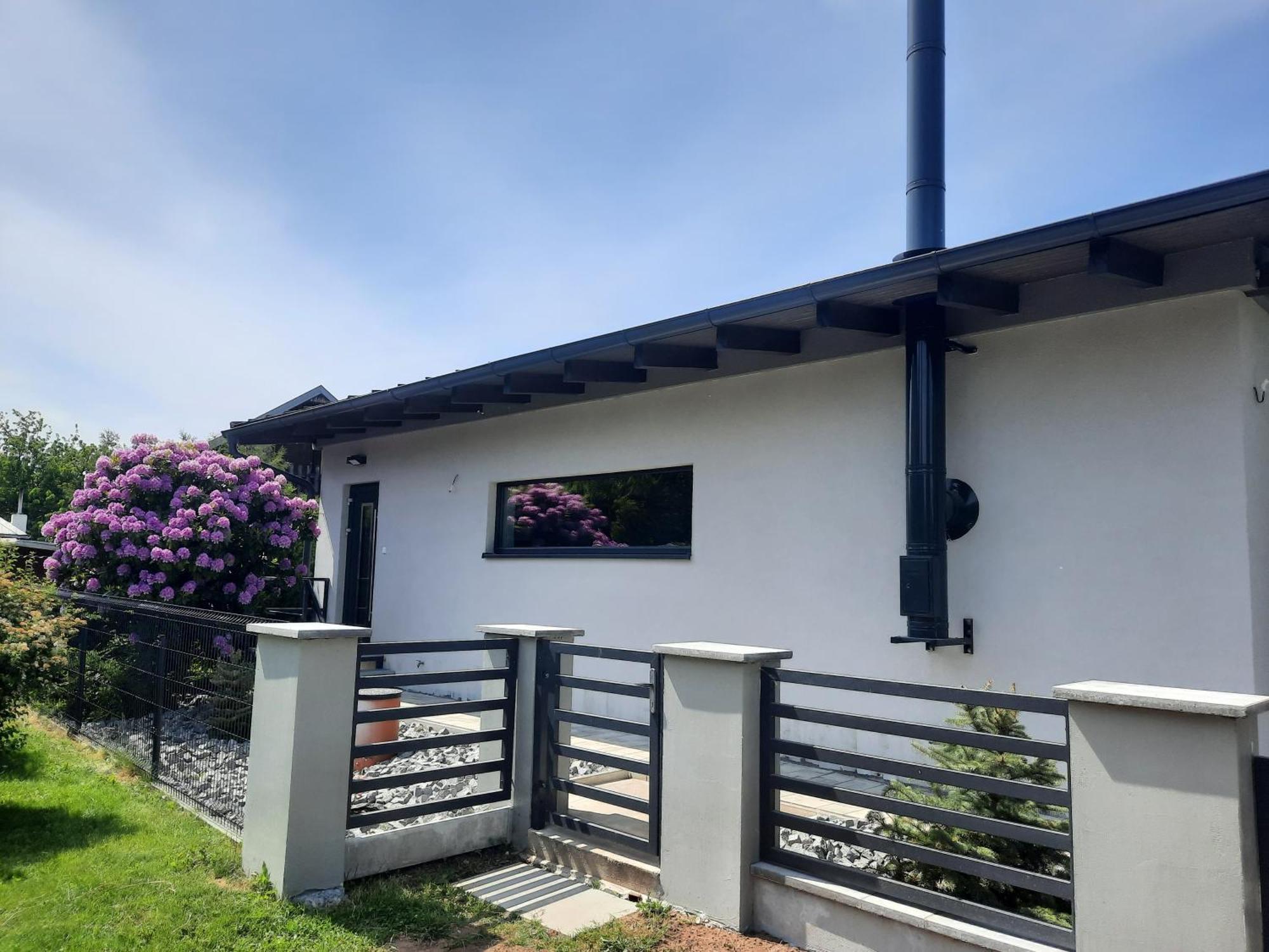 Bungalov Na Brehu Labe S Vlastnim Molem Παρντούμπιτσε Εξωτερικό φωτογραφία